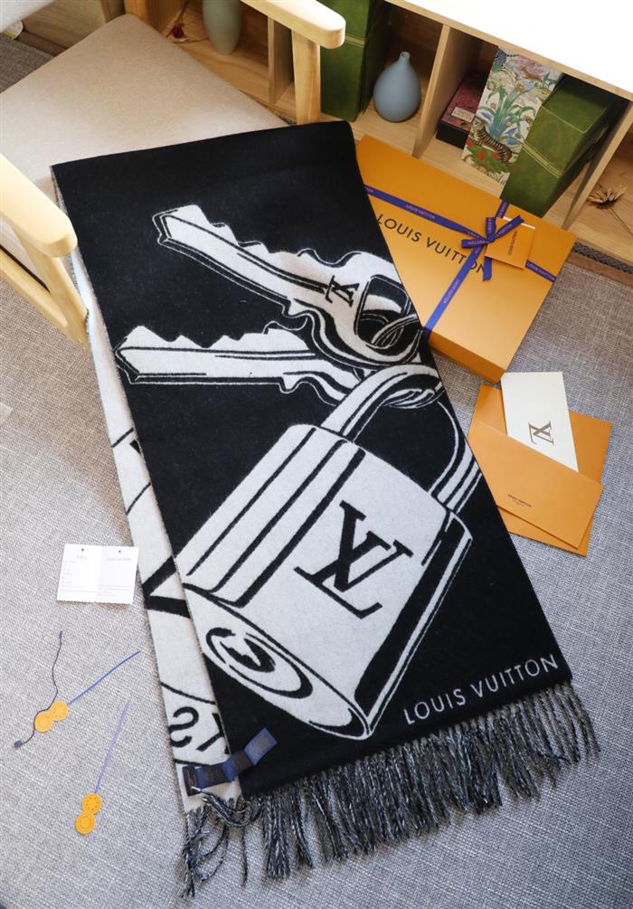 2026116111056565 450